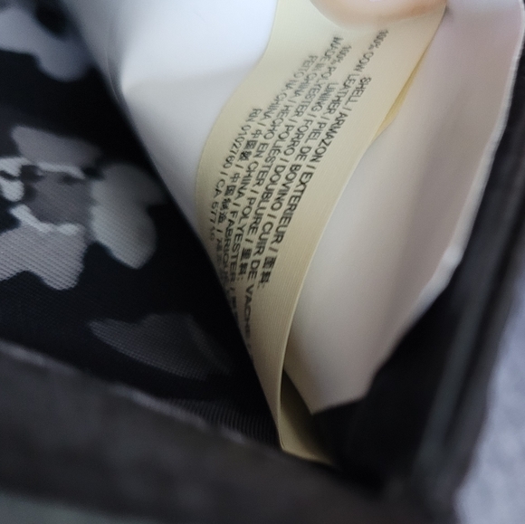 kate spade Black Bifold Wallet like new l-zip - Picture 4 of 10